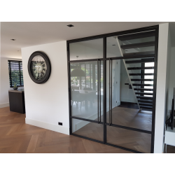 Hliníkové dvoukřídlé dveře...